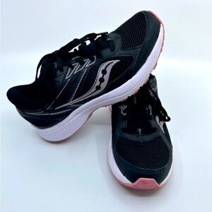 Saucing running shoes Cohesion women’s size 7.5